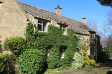 Crittall windows in pretty cottage in Worcestershire village