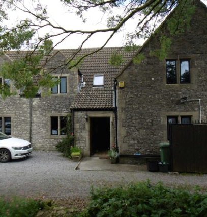 Slimline Aluminium windows in stone mullions